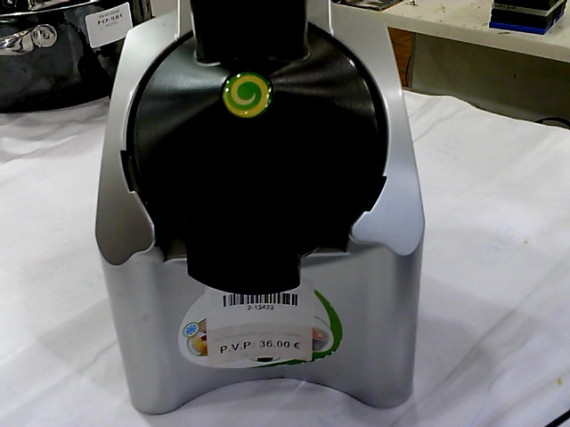 7-2-13423-2-Heladera Princess Yonanas