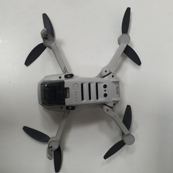7-1-256298-2-Dron DJI Mini SE
