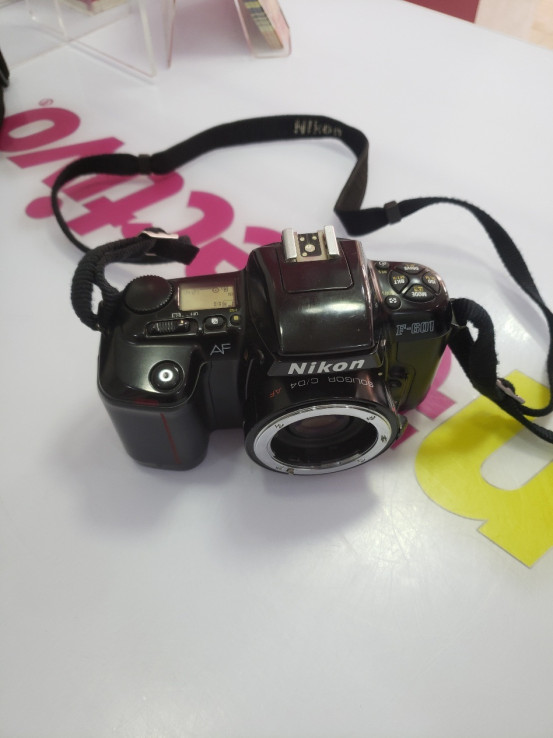 7-7-49137-3-Cámara vintage Analogica Nikon F-601