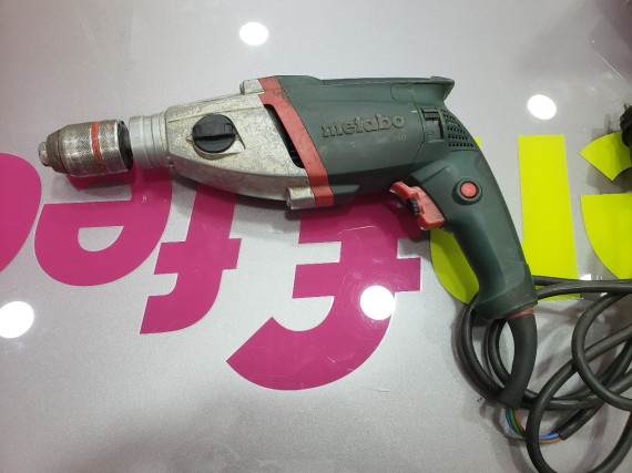 7-7-56166-1-Taladro Electrico Metabo Sbe 710