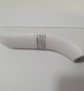 8-8-39424-1-Termómetro digital iHealth PT3 sin contacto con la piel 2