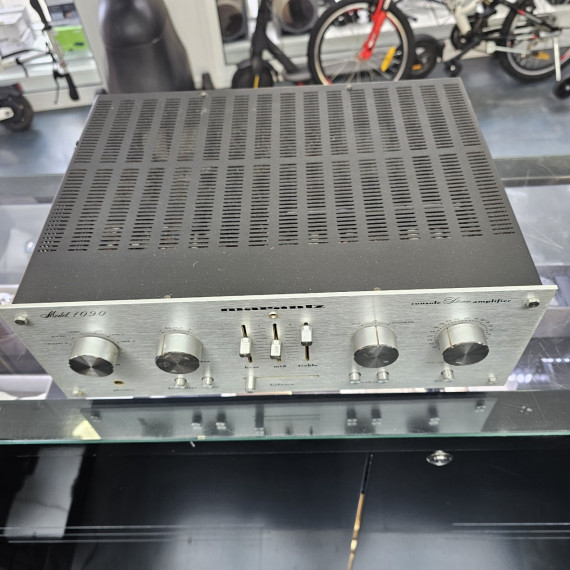 8-8-49332-2-Amplificador Marantz 1090