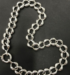 8-1-149807-1-Cadena plata eslabones
