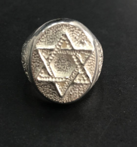 8-1-158970-1-Anillo plata estrella David