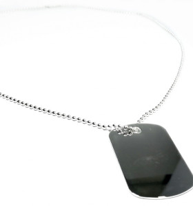 8-1-163812-1-Cadena bolitas con placa