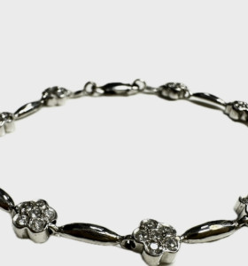 8-7-73850-1-Pulsera semirígida flores circonitas de oro blanco 18K