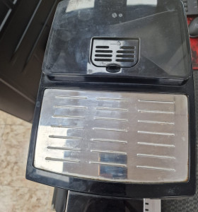 8-1-251938-1-Cafetera De Longui ECAM25.462.B 2