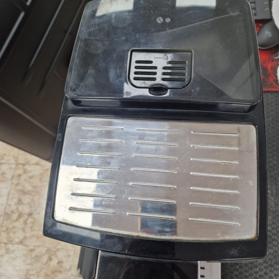 8-1-251938-2-Cafetera De Longui ECAM25.462.B