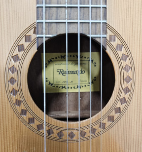 8-8-51857-1-Guitarra Clasica Raimundo Modelo 103-M 2