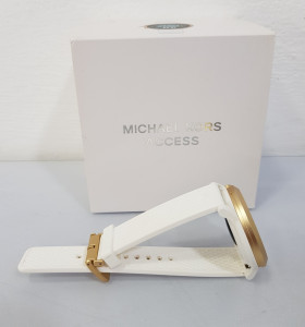 8-8-63423-1-Smartwatch Michael Kors DW9M1 2