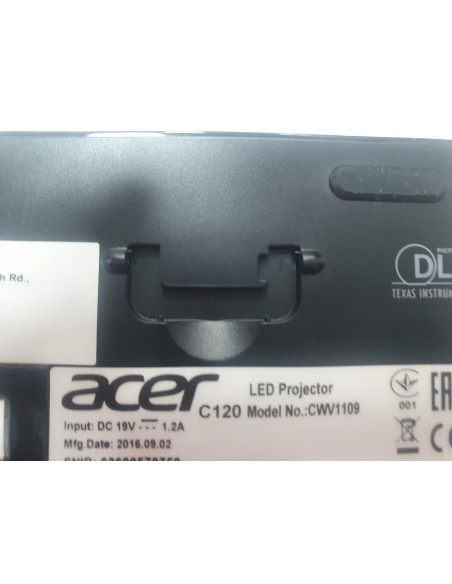8-8-39692-4-Proyector LED ACER C120