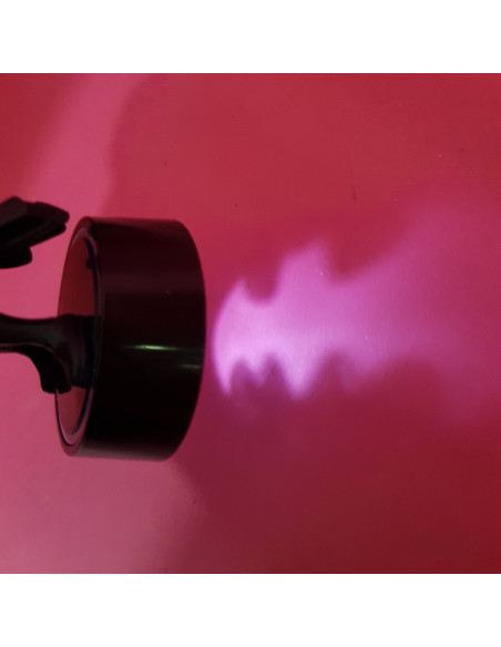 8-8-69164-3-Bebé y juguetes Batman linterna