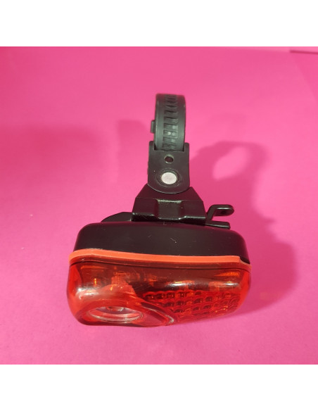 8-8-68834-1-Accesorio Y Complementos Luz Trasera