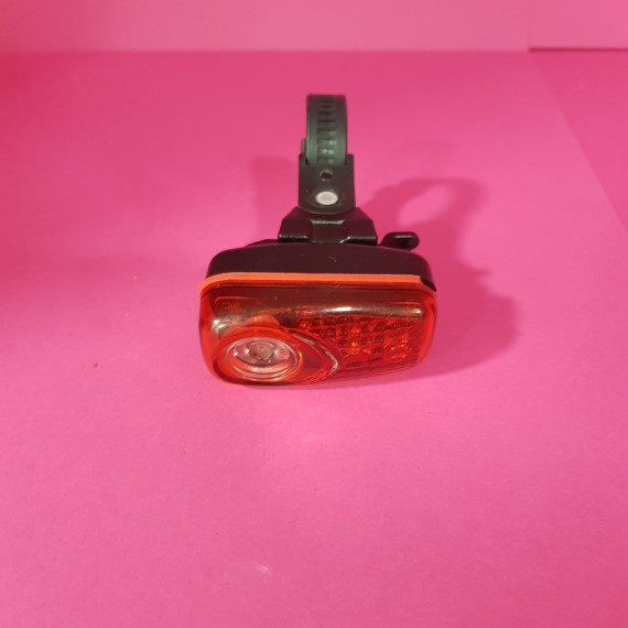 8-8-68834-2-Accesorio Y Complementos Luz Trasera