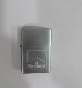 9-2-104404-1-ZIPPO MARLBORO XVI