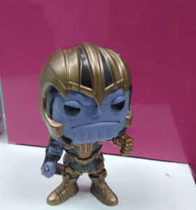 9-9-48733-1-Figura acción funko thanos