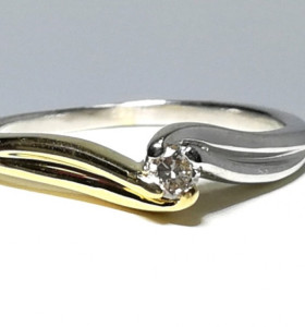 9-1-162875-4-Anillo oro 18 kt. bicolor con brillante 0.09ct SI1 K , T17