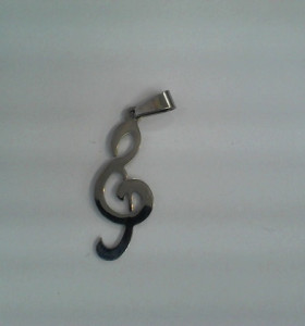 9-9-56898-1-Bisuteria Colgante acero clave de sol