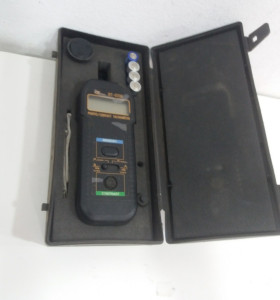6-2-106460-1-Tacometro Digital Portatil Lutron DT-2238