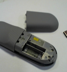 6-6-125211-1-Targus AMP13US Laser Presentation Remote 2