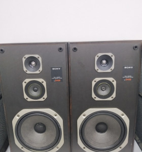 6-6-137654-1-Altavoces Sony SS e400 2