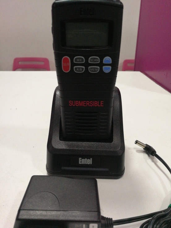 6-6-146033-2-Teléfono Entel HT644 SUBMERSIBLE