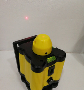 6-6-147242-1-Herramienta Especializada Silverline Nivel Láser Giratorio Alcance 30 M  2