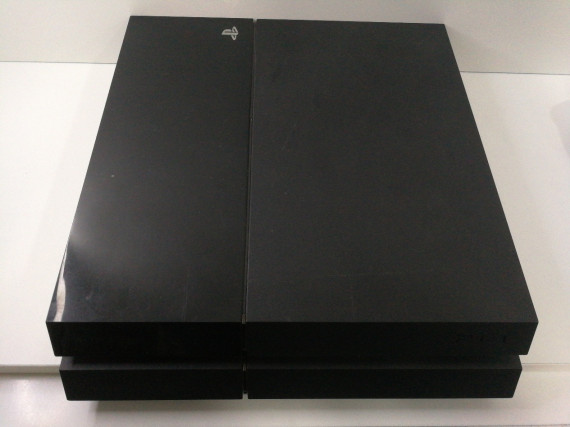 6-6-153660-1-Consola PS4 FAT 500GB