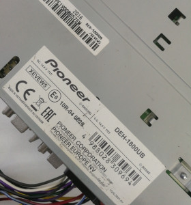 6-6-155651-1-Autorradio Pionner DEH-1800UB 2
