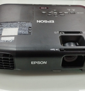 6-6-159436-1-Proyector Epson h556 