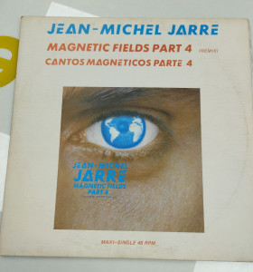 6-6-160415-1-Coleccionismo musical Jean Michel Jarre
