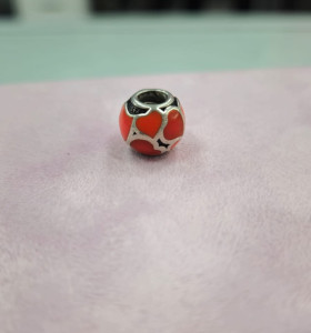 6-6-160758-1-Joyería Charm