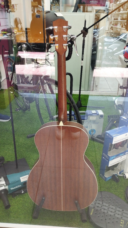 6-6-161360-2-Guit Eastman AC122