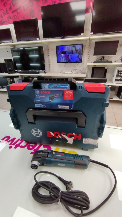 6-6-161381-2-Lijadora Bosch Gop 30 28 SIN USO