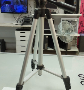 6-6-161688-1-Tripode SunPak 2