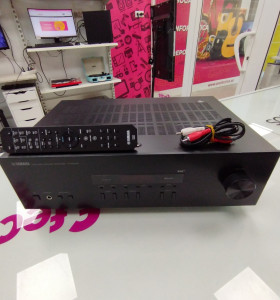 6-6-162672-1-Amplificador HiFi Yamaha R-S202D