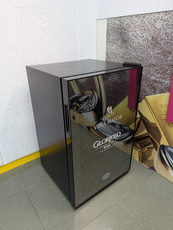 6-9-66685-2-Vinoteca Cave Vinum