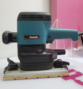 7-7-56850-1-Lijadora Orbital Makita 9046 