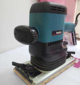 7-7-56850-1-Lijadora Orbital Makita 9046  2