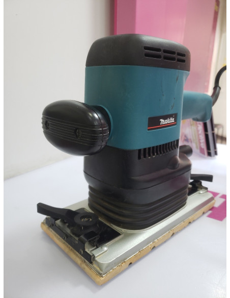 7-7-56850-2-Lijadora Orbital Makita 9046 