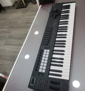 7-7-61591-1-Teclado Electrónico Novation Launchkey 61 Mk3