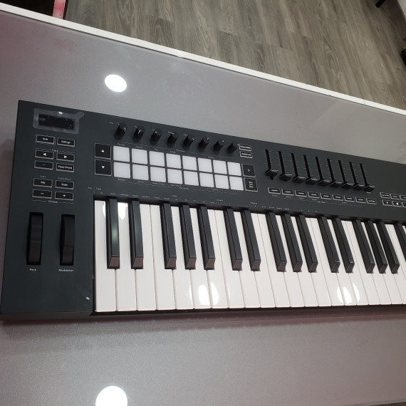7-7-61591-3-Teclado Electrónico Novation Launchkey 61 Mk3