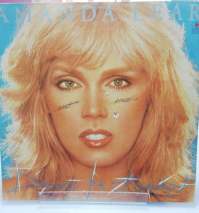 7-7-61977-1-Vinilo Amanda Lear