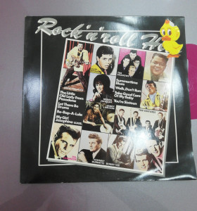 7-7-67825-1-Vinilo Rock and roll hits Cliff richars