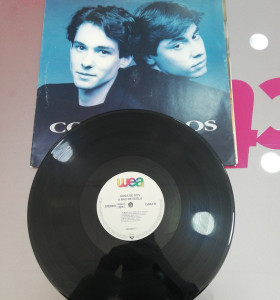 7-7-68610-1-Cosa de dos a ras del suelo 2