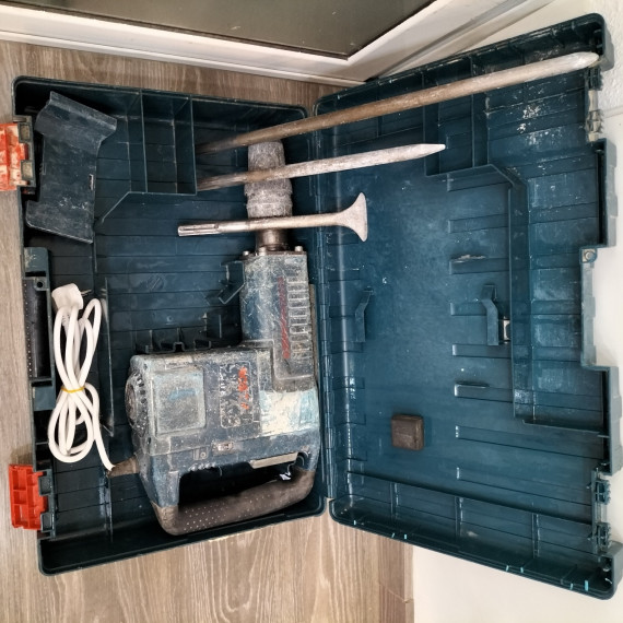 7-7-70147-2-Taladro Bosch GSH 11 E