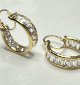 7-7-71286-1-Pendientes tipo aro con circonitas de oro amarillo 18K