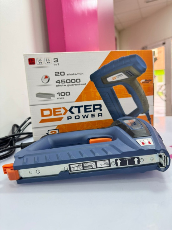 7-7-74345-2-Grapadora Cercados Dexter Power 200-240w Sin uso
