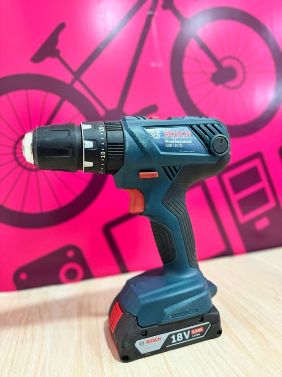 7-7-75103-4-Taladro A Bateria Bosch GSB 18V-21