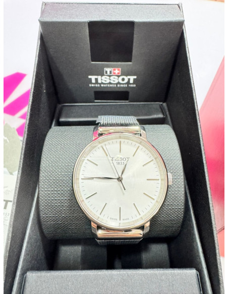 7-7-75702-5-Reloj Alta Gama Señora Tissot Lady T1432101101100 Every Time Sin Uso